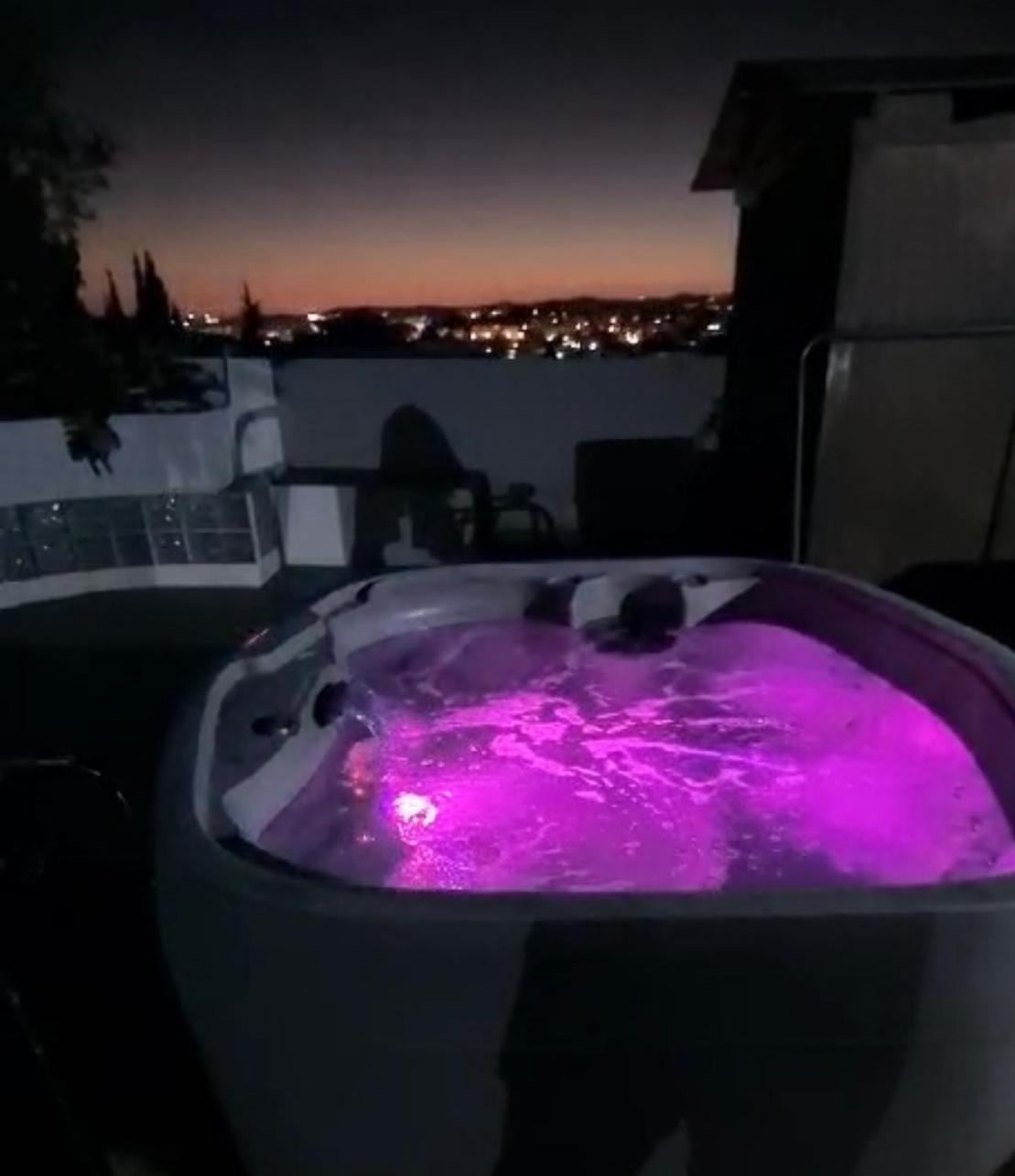 Penthouse With Private Roof Terrace And Jacuzzi Appartement Fuengirola Buitenkant foto