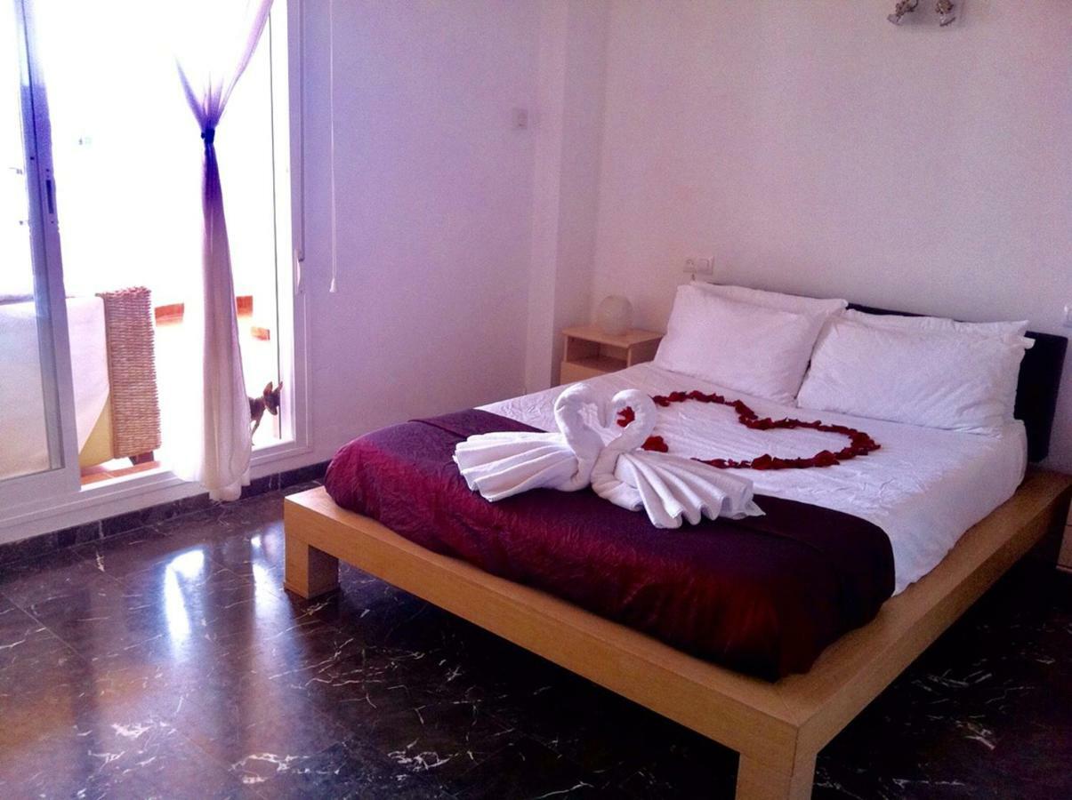 Penthouse With Private Roof Terrace And Jacuzzi Appartement Fuengirola Buitenkant foto